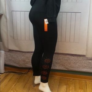 NWT FRENCH LAUNDRY PUMPKIN LEGGINGS SIZE 1X
